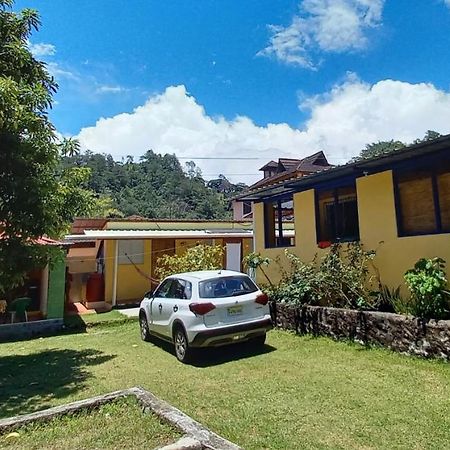 Conrado'S Guesthouse B&B Las Avispas Екстериор снимка