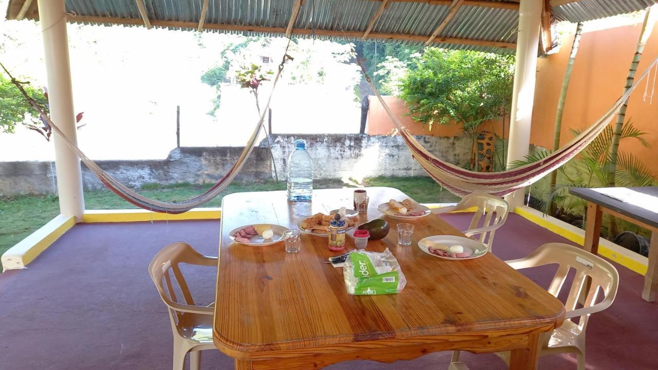 Conrado'S Guesthouse B&B Las Avispas Екстериор снимка