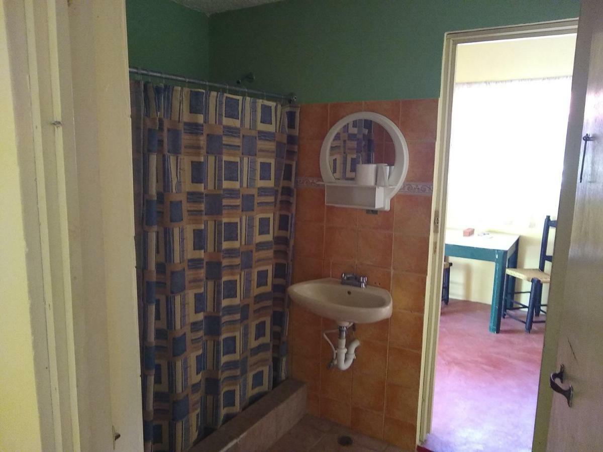 Conrado'S Guesthouse B&B Las Avispas Екстериор снимка